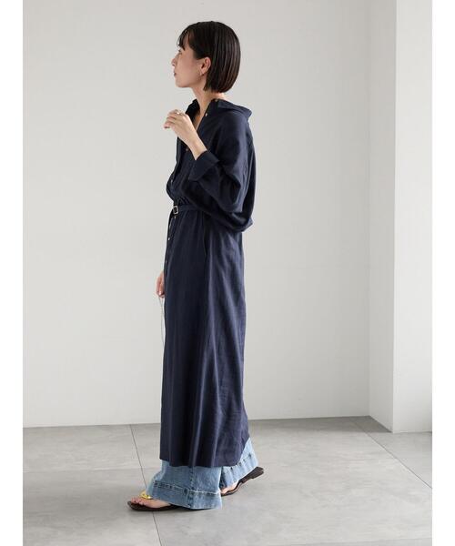 Te chichi(テチチ)の「レーヨンリネン共ベルトシャツワンピース(ワンピース・レディース・ベージュ/ネイビー/グリーン・F)」の3枚目の写真