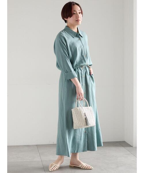Te chichi(テチチ)の「レーヨンリネン共ベルトシャツワンピース(ワンピース・レディース・ベージュ/ネイビー/グリーン・F)」の2枚目の写真