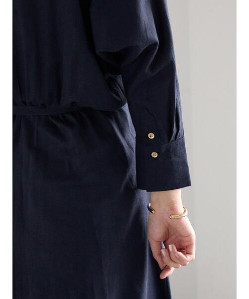 Te chichi(テチチ)の「レーヨンリネン共ベルトシャツワンピース(ワンピース・レディース・ベージュ/ネイビー/グリーン・F)」の12枚目の写真