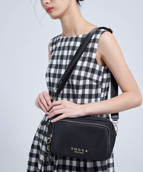 TOCCA(トッカ)の「CUSCINO POCHETTE ショルダーバッグ(ショルダーバッグ・レディース・ブラック系/ベージュ系/ライトグレー系・F)」の5枚目の写真