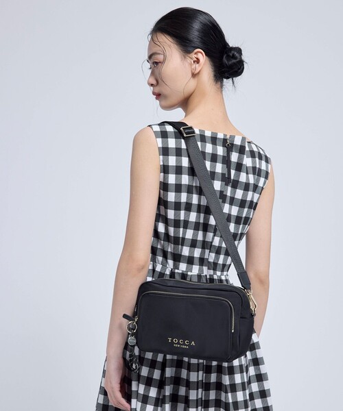 TOCCA(トッカ)の「CUSCINO POCHETTE ショルダーバッグ(ショルダーバッグ・レディース・ブラック系/ベージュ系/ライトグレー系・F)」の6枚目の写真