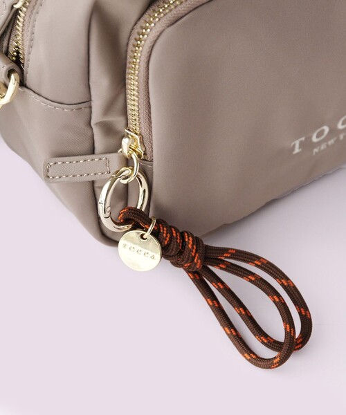 TOCCA(トッカ)の「CUSCINO POCHETTE ショルダーバッグ(ショルダーバッグ・レディース・ブラック系/ベージュ系/ライトグレー系・F)」の11枚目の写真