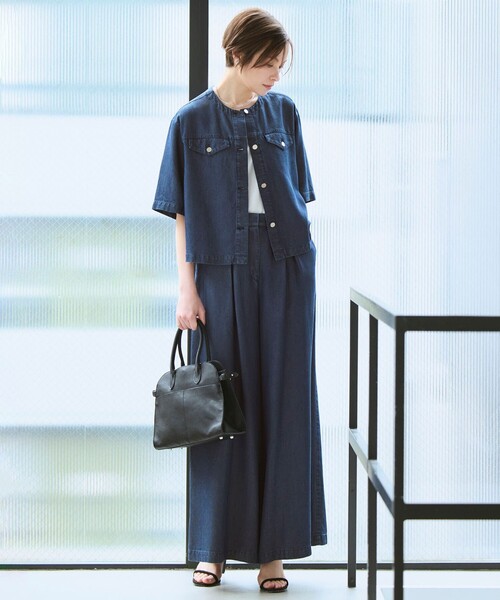 ICB(アイシービー)の「ナチュラルソフトデニム タックワイドパンツ(その他パンツ・レディース・ダルブルー系・0/2/4/6)」の2枚目の写真