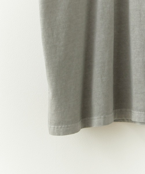 Chick(チック)の「Printed Crew-Neck Oversized T-Shirt / プリントデザイン クルーネックビッグTシャツ 2026年 夏 夏服(Tシャツ/カットソー・レディース・ベージュ/グレー・FREE)」の6枚目の写真