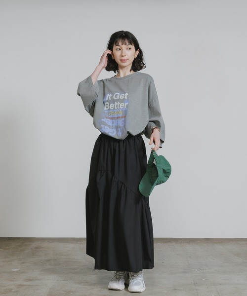 Chick(チック)の「Printed Crew-Neck Oversized T-Shirt / プリントデザイン クルーネックビッグTシャツ 2026年 夏 夏服(Tシャツ/カットソー・レディース・ベージュ/グレー・FREE)」の18枚目の写真