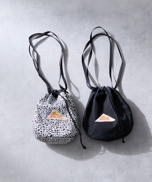 KELTY（ケルティ）の「[KELTY/ケルティ] ES 巾着 ショルダーバッグ（ショルダーバッグ・レディース・アニマル/ブラック/ベージュ/レオパード・ONE SIZE）」の15枚目の写真