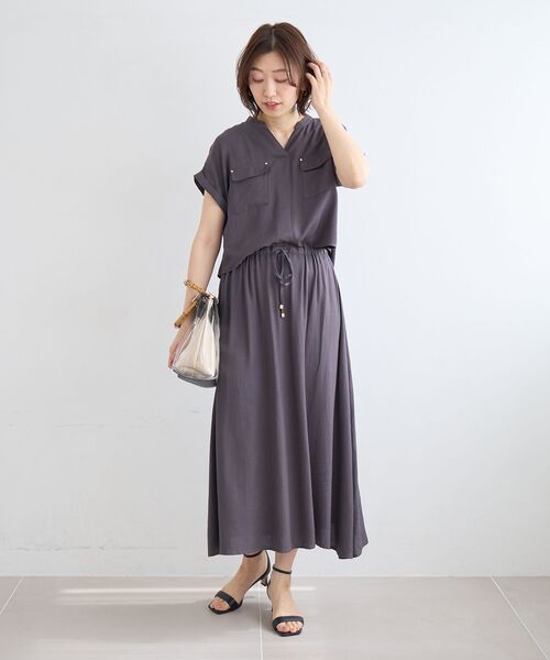 le.coeur blanc(ルクールブラン)の「リネンライクフロントポケットワンピース(ワンピース・レディース・アイボリー/ライトグリーン/チャコールグレー/モカ・38)」の2枚目の写真