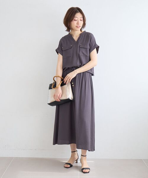 le.coeur blanc(ルクールブラン)の「リネンライクフロントポケットワンピース(ワンピース・レディース・アイボリー/ライトグリーン/チャコールグレー/モカ・38)」の15枚目の写真