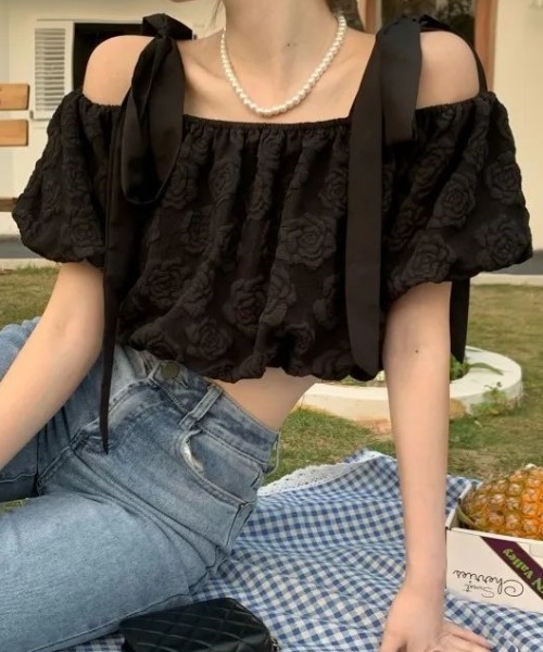 Teem Store（チームストア）の「リボンショルダー フラワージャガード オフショルトップス（シャツ/ブラウス・レディース・ホワイト・S/M）」の5枚目の写真