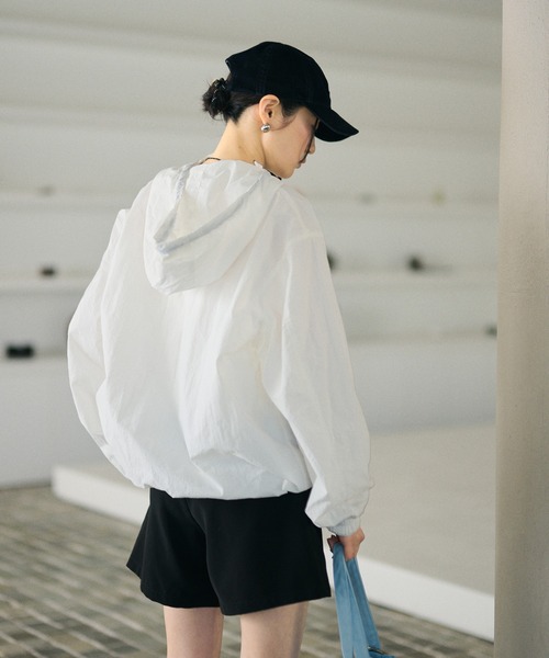 LAULEN(ローレン)の「bicolor half zip hooded blouson /バイカラーハーフジップフード付きアノラックブルゾン(ブルゾン・レディース・ホワイト/イエロー・FREE)」の6枚目の写真