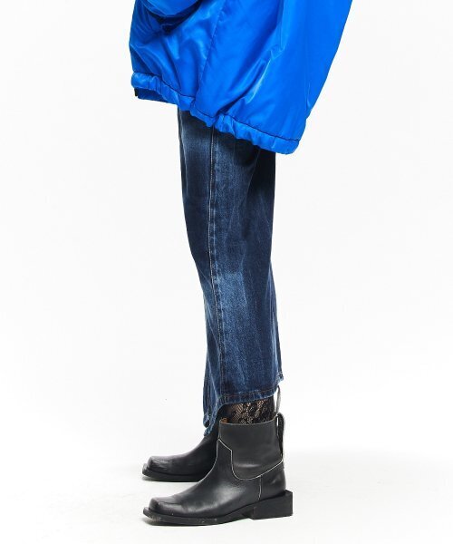 MAISON MINED(メゾンミネド)の「(W) SPOTLIGHT SIDE SLIT DENIM SKIRT BLUE(スカート・レディース・その他・1/2)」の4枚目の写真