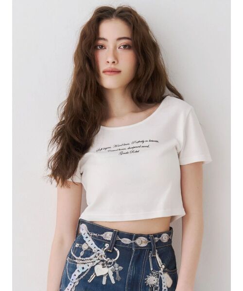 EVRIS(エヴリス)の「レタリングシンプルショートTシャツ(Tシャツ/カットソー・レディース・グレー/ピンク/ホワイト/ブラック・FREE)」の2枚目の写真