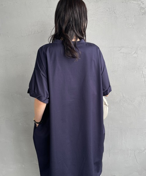 mizuiroind（ミズイロインド）の「[mizuiro ind/ミズイロインド] ロールスリーブ ワイドシルエットワンピース（ワンピース・レディース・グレイッシュベージュ/ネイビー/オフホワイト/ブラック・F）」の7枚目の写真