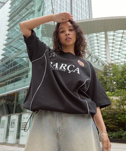 MONO-MART(モノマート)の「【FC BARCELONA/FCバルセロナ】別注ドローコードラグラン袖サッカーゲームデザインTシャツ(Tシャツ/カットソー・メンズ・オートミール/ブラック/ダークネイビー/ワイン/ブラウン・M/L)」の10枚目の写真