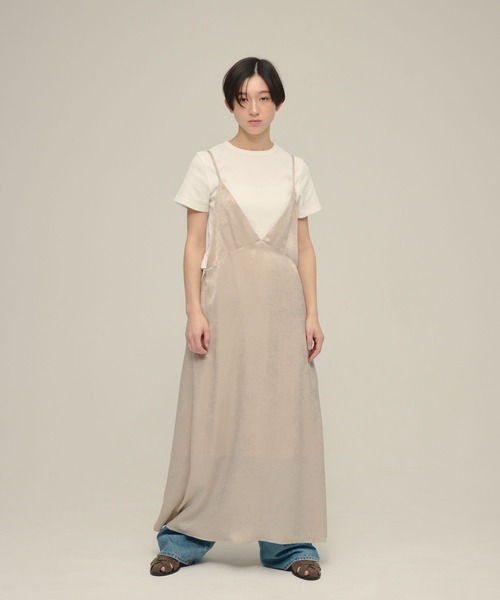 eL(エル)の「【eL】Satin Salopette One-piece/668776(ワンピース・レディース・ブラック/ベージュ・FREE)」の7枚目の写真