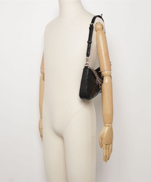 ゆき LIBBY Shoulder Bag ハンドバッグ | GUESS(ゲス) JAPAN 公式オンライン
