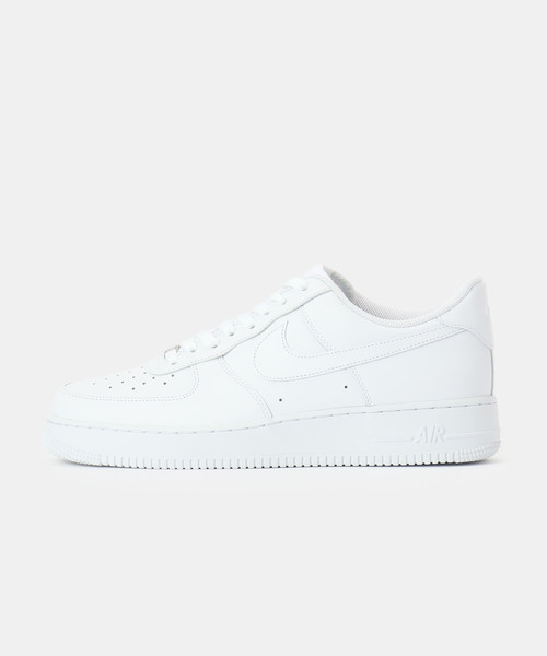 NIKE(ナイキ)の「NIKE AIR FORCE 1 '07 CW2288-111(スニーカー・メンズ・ホワイト・27.5cm/28cm/28.5cm/29cm/30cm)」の1枚目の写真