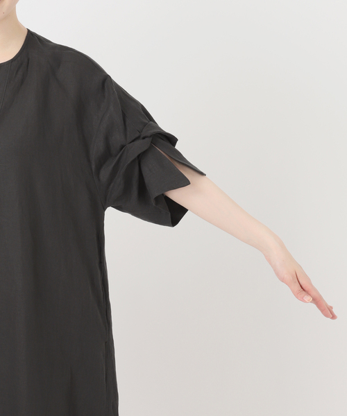 Spick & Span(スピックアンドスパン)の「TICCA リネンツイストスリーブワンピース(ワンピース・レディース・ブラック系その他/ブラウン・FREE)」の7枚目の写真