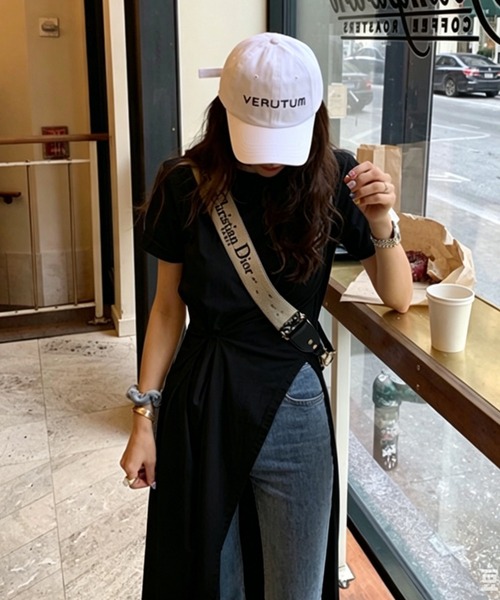 FAVORITO（ファヴォリート）の「スリットTEEワンピース（Tシャツ/カットソー・レディース・ホワイト/ブラック・F）」の14枚目の写真