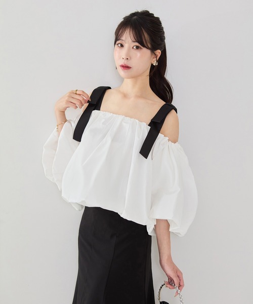 Leja(レジャ)の「【LEJA】2WAYショルダーリボンバルーンオフショルトップス(シャツ/ブラウス・レディース・ブラック/ホワイト/ピンク・FREE)」の1枚目の写真