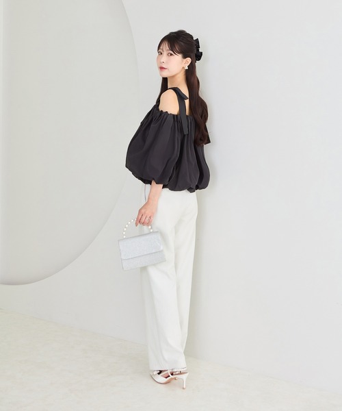 Leja(レジャ)の「【LEJA】2WAYショルダーリボンバルーンオフショルトップス(シャツ/ブラウス・レディース・ブラック/ホワイト/ピンク・FREE)」の9枚目の写真