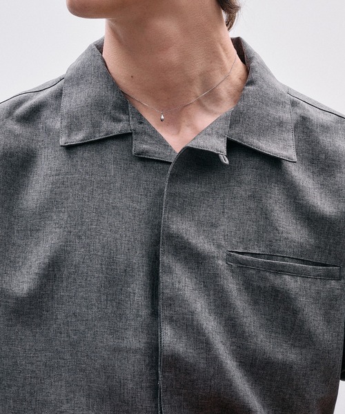 Adoon plain(アドーンプレーン)の「Function Linen Like Shirt / ファンクションリネンライクシャツ(シャツ/ブラウス・メンズ・チャコールグレー/ベージュ/ブラック・LARGE/MEDIUM)」の7枚目の写真