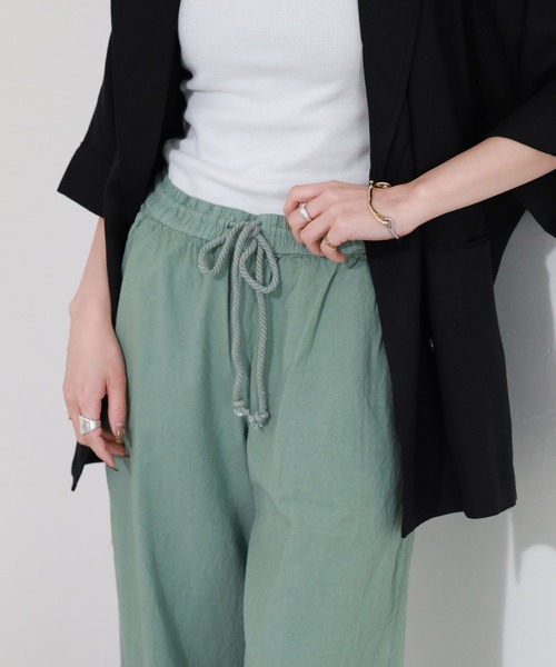 OMNES（オムネス）の「OMNES Another Edition 製品染めコットンイージーパンツ（その他パンツ・レディース・ベージュ/ミント・WOMENS M）」の11枚目の写真