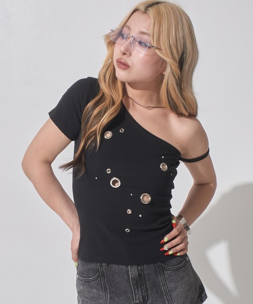 ANAP(アナップ)の「ハトメデザイン アシメトップス Tシャツ(Tシャツ/カットソー・レディース・ホワイト/ブラック/イエロー・F)」の12枚目の写真