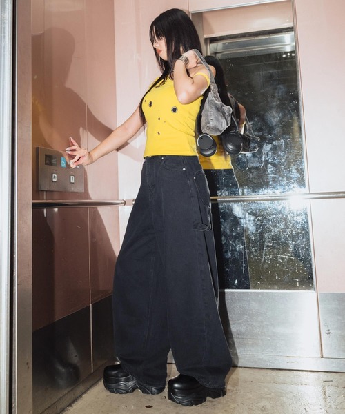 ANAP(アナップ)の「ハトメデザイン アシメトップス Tシャツ(Tシャツ/カットソー・レディース・ホワイト/ブラック/イエロー・F)」の22枚目の写真