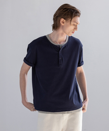 DECOROSO（デコローゾ）の「イージーレイヤードヘンリーネック半袖Tシャツ[ネイビー]（Tシャツ/カットソー）」