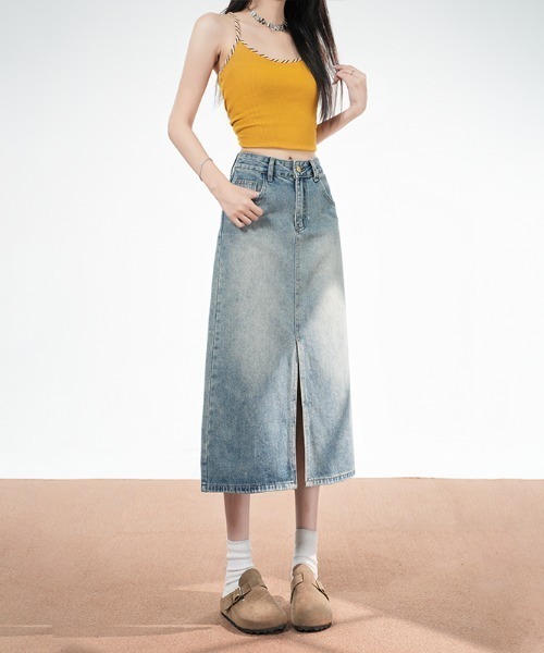 AMAJI(アマジ)の「ハイウエスト フロントスリット Aラインデニムスカート(スカート・レディース・ライトブルー・SMALL/MEDIUM/LARGE/X-LARGE)」の2枚目の写真
