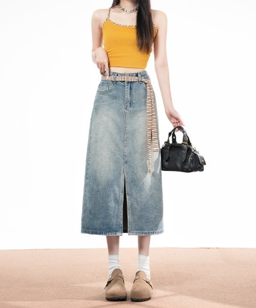 AMAJI(アマジ)の「ハイウエスト フロントスリット Aラインデニムスカート(スカート・レディース・ライトブルー・SMALL/MEDIUM/LARGE/X-LARGE)」の3枚目の写真