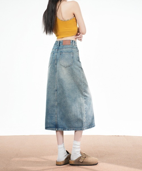 AMAJI(アマジ)の「ハイウエスト フロントスリット Aラインデニムスカート(スカート・レディース・ライトブルー・SMALL/MEDIUM/LARGE/X-LARGE)」の4枚目の写真