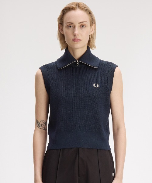 FRED PERRY(フレッドペリー)の「Zip Neck Knitted Vest/ジップネックニットベスト(ベスト・レディース・ネイビー・10)」の10枚目の写真