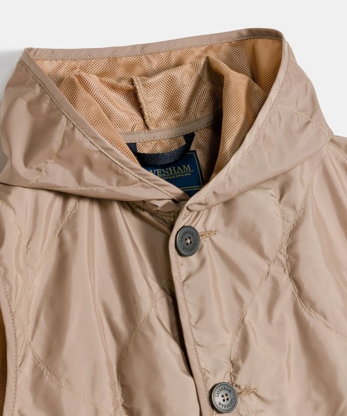 LAVENHAM(ラベンハム)の「Unwadded Barton Womens / アンワディッド バートン ウィメンズ(ベスト・レディース・ベージュ系その他5・10)」の2枚目の写真
