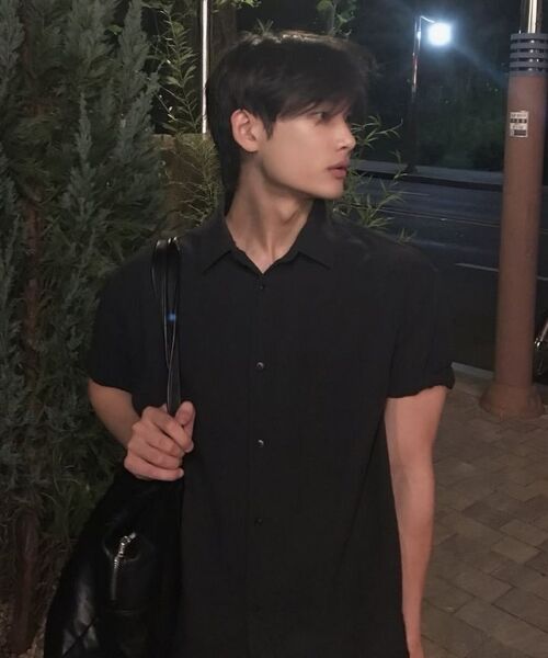 KANEITEI（カネイテイ）の「CHECK HALF SHIRT (NAVY)（シャツ/ブラウス・レディース・ネイビー・MEDIUM/LARGE/X-LARGE）」の2枚目の写真