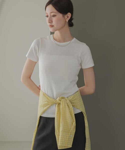 URBAN RESEARCH(アーバンリサーチ)の「THYARD コンパクトTシャツ(Tシャツ/カットソー・レディース・オフホワイト/ブラウン/ブラック・FREE)」の1枚目の写真