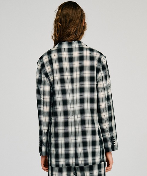 PRANK PROJECT(プランクプロジェクト)の「【2026Autumn Pre-Order】シルキーシングルシャツジャケット / Silky Single Shirt Jacket(テーラードジャケット・レディース・ピンク/マルチ/ブラック・FREE)」の14枚目の写真