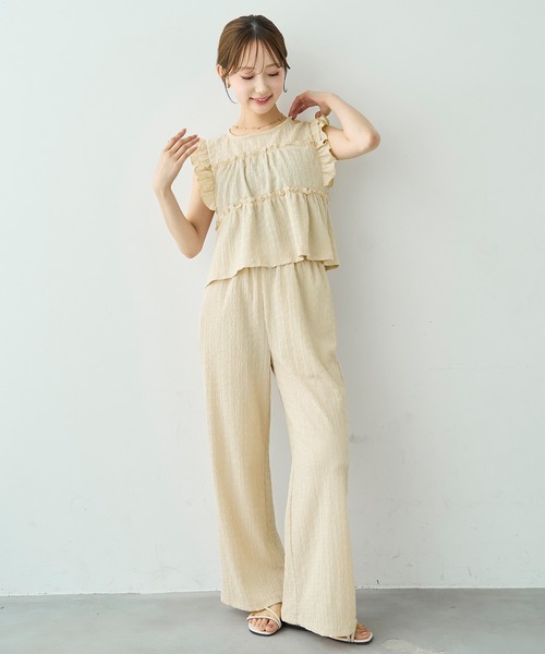 mil（ミル）の「[セットアップ] フリルブラウス×リラックスパンツ【588206】（サロペット/オーバーオール・レディース・ダークブラウン/サンドベージュ/ブラック・FREE/S/XS）」の3枚目の写真