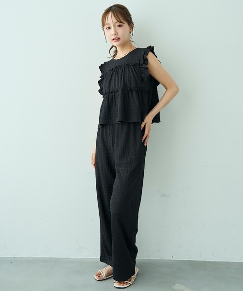 mil（ミル）の「[セットアップ] フリルブラウス×リラックスパンツ【588206】（サロペット/オーバーオール・レディース・ダークブラウン/サンドベージュ/ブラック・FREE/S/XS）」の5枚目の写真