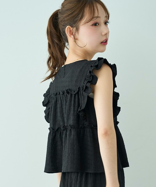 mil（ミル）の「[セットアップ] フリルブラウス×リラックスパンツ【588206】（サロペット/オーバーオール・レディース・ダークブラウン/サンドベージュ/ブラック・FREE/S/XS）」の9枚目の写真