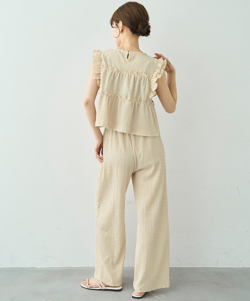 mil（ミル）の「[セットアップ] フリルブラウス×リラックスパンツ【588206】（サロペット/オーバーオール・レディース・ダークブラウン/サンドベージュ/ブラック・FREE/S/XS）」の19枚目の写真