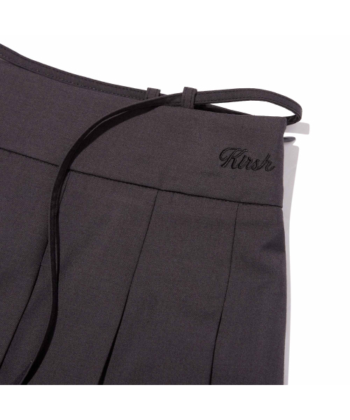KIRSH（キルシー）の「イナーパンツディテールミニプリーツスカート[チャコール]（スカート・レディース・その他・SMALL/MEDIUM）」の4枚目の写真