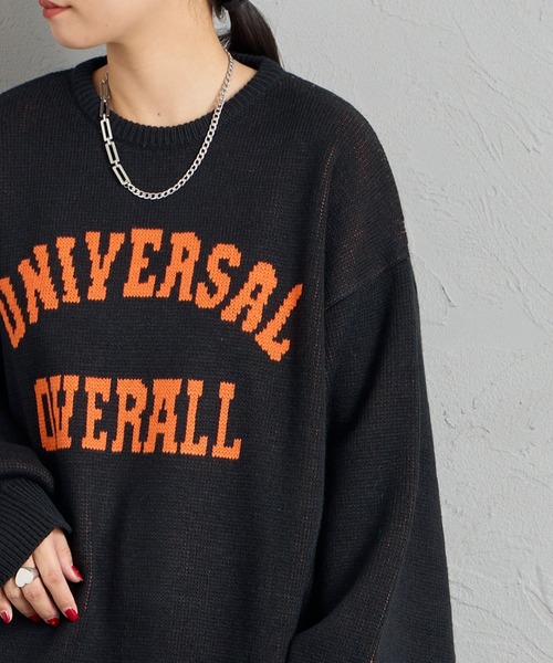 UNIVERSAL OVERALL（ユニバーサルオーバーオール）の「【WEB先行予約】[UNIVERSAL OVERALL/ユニバーサルオーバーオール] 別注 カレッジロゴ ニットセーター（ニット/セーター・レディース・ブラック/チャコール/グレイッシュベージュ・L/M/S）」の22枚目の写真