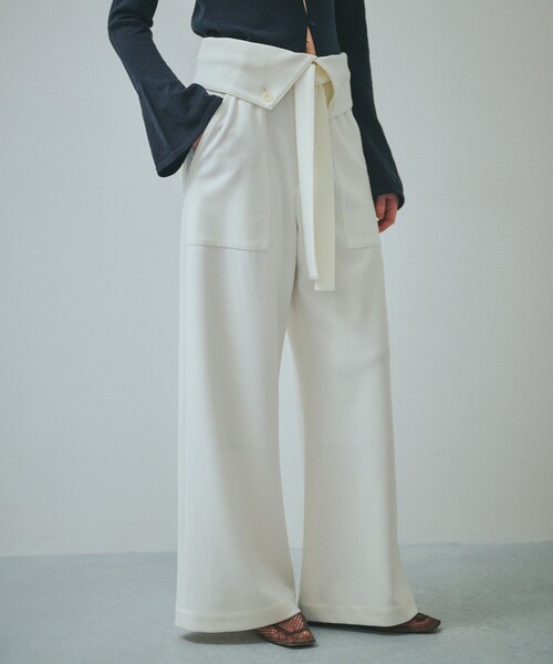ROPE'(ロペ)の「【一部店舗限定】【REALM(レルム)】BAKER PANTS|ワイドパンツ(その他パンツ・レディース・ブラウン系その他3/ベージュ・38/36)」の11枚目の写真
