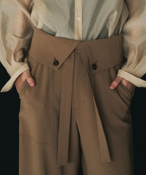 ROPE'(ロペ)の「【一部店舗限定】【REALM(レルム)】BAKER PANTS|ワイドパンツ(その他パンツ・レディース・ブラウン系その他3/ベージュ・38/36)」の17枚目の写真