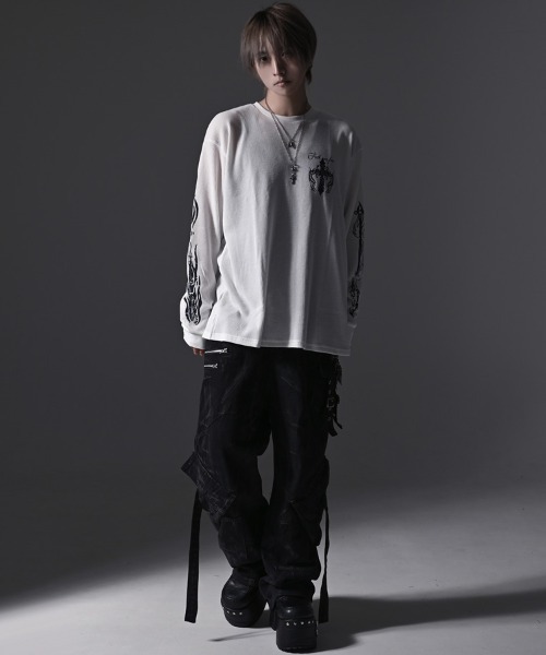 RUDOL(ルドル)の「『RUDOL/ルドル』クロススカルグラフィックワッフルロンT(Tシャツ/カットソー・メンズ・ホワイト/ブラック/ブラック系1/ホワイト系1・L/M)」の8枚目の写真
