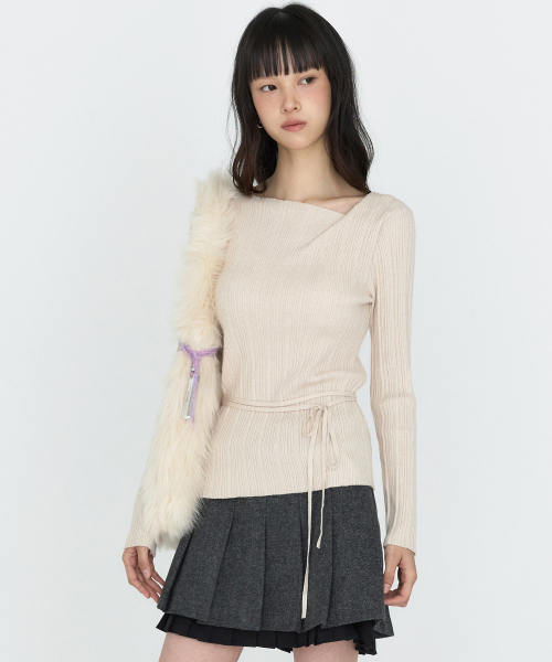 MONGDOL(モンドル)の「ドレープネックリブニットトップ MDKT113_5 カラー(ニット/セーター・レディース・ブラック/ダークグレー/オートミール/スカイブルー/アイボリー・F)」の9枚目の写真