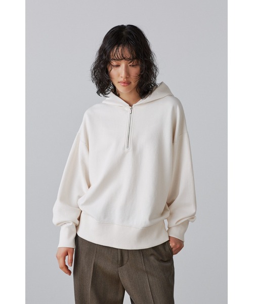 YLEVE（イレーヴ）の「YLEVE / COTTON FLEECE HOODIE（パーカー・レディース・ホワイト・1）」の3枚目の写真