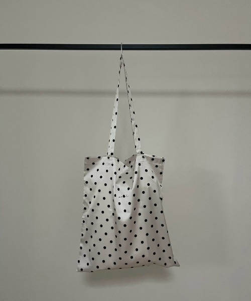 AMAIL(アマイル)の「Daily Together dot bag(トートバッグ・レディース・ブラック/アイボリー・FREE)」の2枚目の写真
